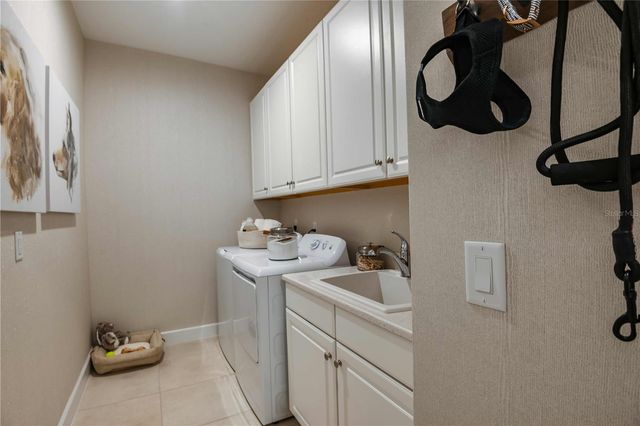 3129 ALBA CIRCLE, Bradenton, FL 34211