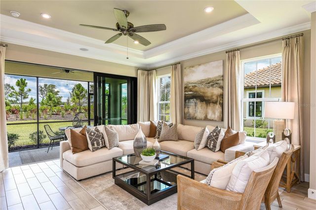 3129 ALBA CIRCLE, Bradenton, FL 34211