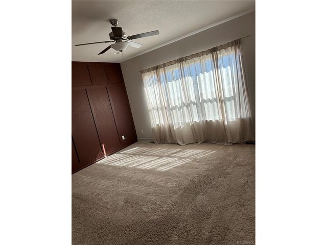 56482 E 23rd Ave, Strasburg, CO 80136