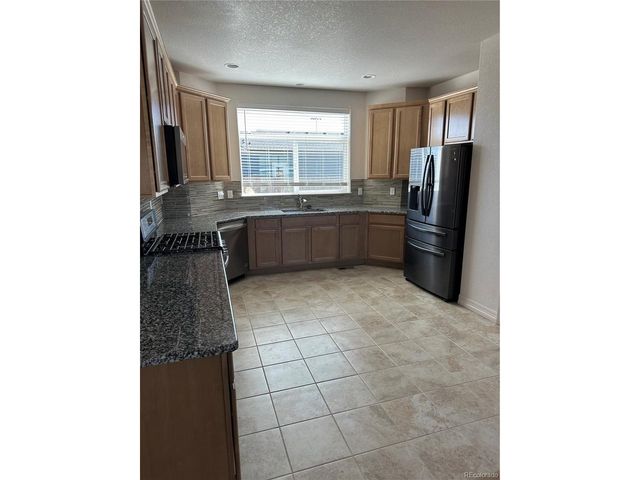 56482 E 23rd Ave, Strasburg, CO 80136