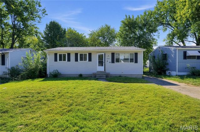 1204 Prigge Avenue, St Louis, MO 63138