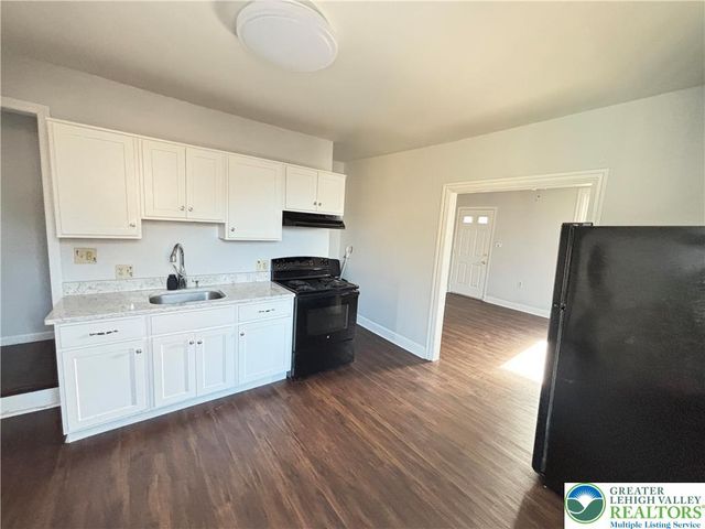 213 North Penn Street, Bath Boro, PA 18014