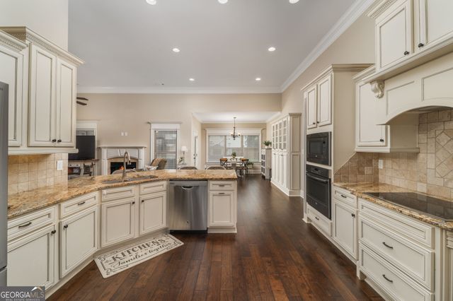 158 Abercorn Street, Warner Robins, GA 31088