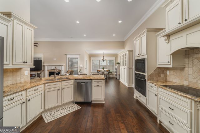 158 Abercorn Street, Warner Robins, GA 31088