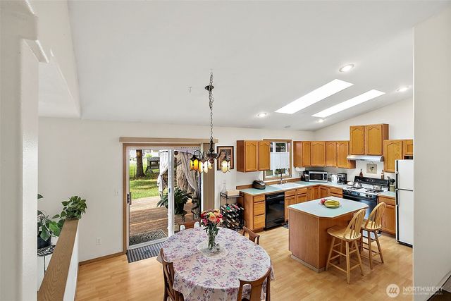 21215 122nd Street Ct E, Bonney Lake, WA 98391