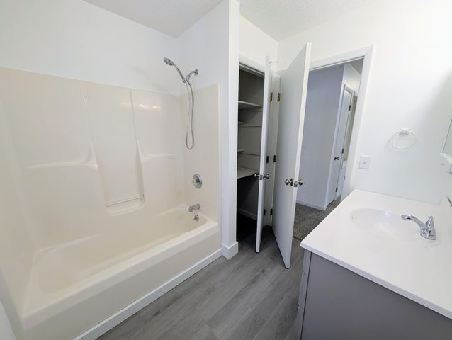 2943 Austin Street, Norton Shores City, MI 49444