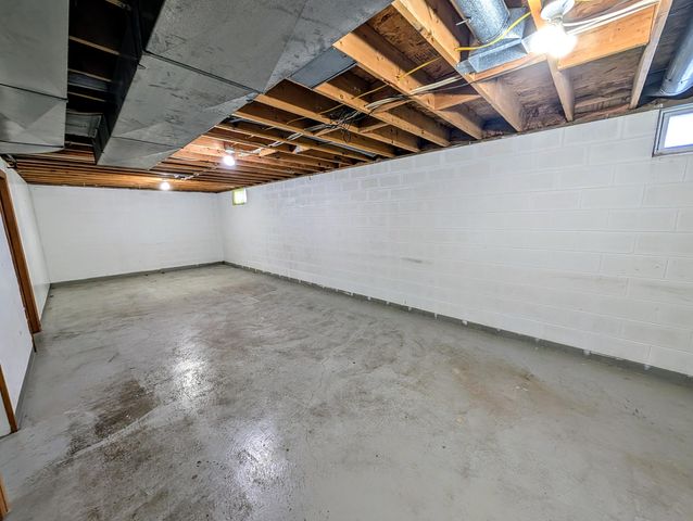 2943 Austin Street, Norton Shores City, MI 49444