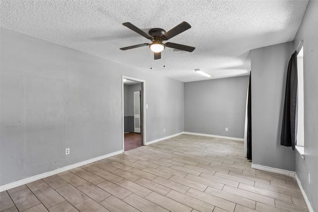 6153 Walla Avenue, Fort Worth, TX 76133