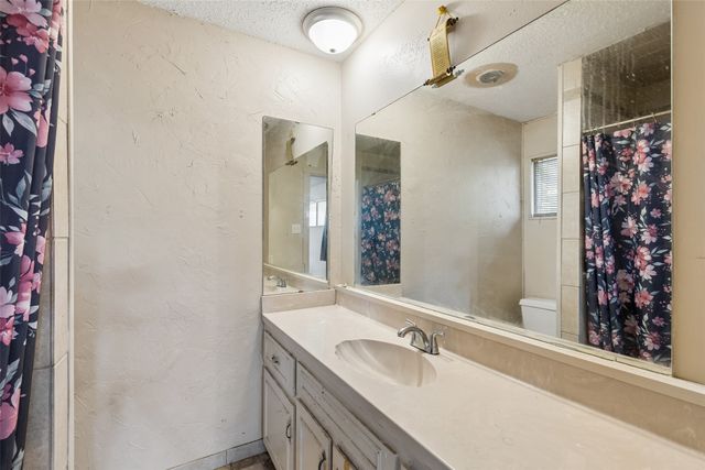 6153 Walla Avenue, Fort Worth, TX 76133