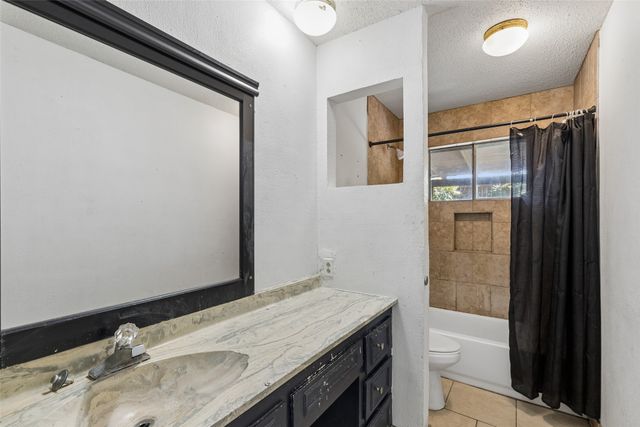 6153 Walla Avenue, Fort Worth, TX 76133