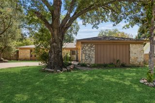 6153 Walla Avenue, Fort Worth, TX 76133