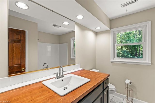 900 Teague Road, Winston-salem, NC 27107