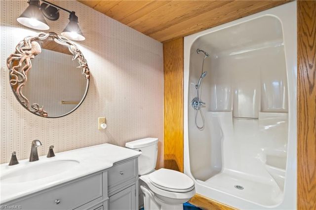 900 Teague Road, Winston-salem, NC 27107