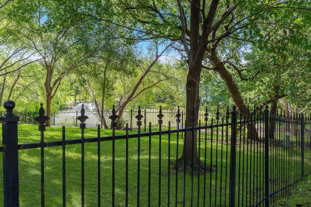 105 Latrobe Court, Southlake, TX 76092