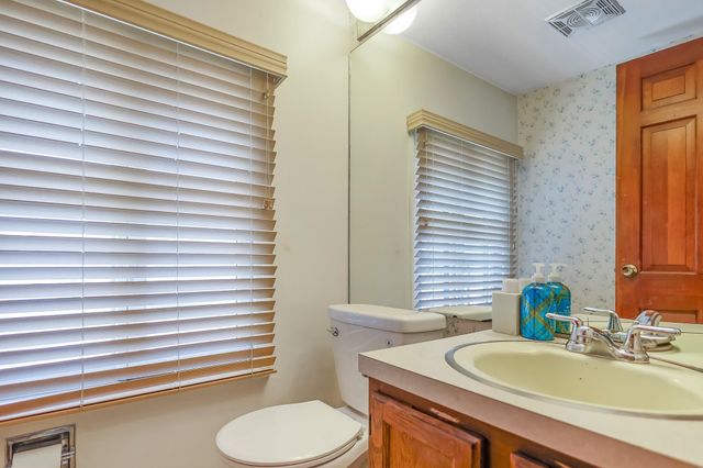 951 Ocean Blvd Unit 1, Hampton, NH 03842
