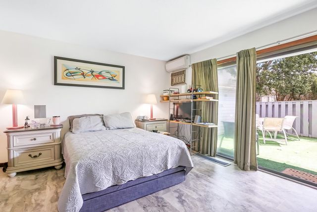 951 Ocean Blvd Unit 1, Hampton, NH 03842