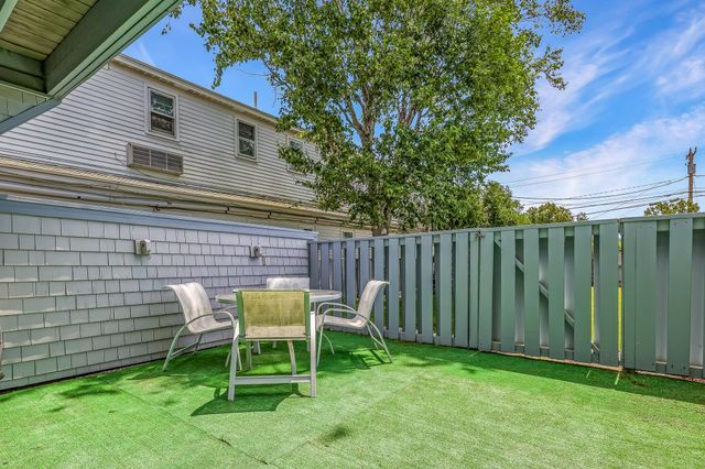 951 Ocean Blvd Unit 1, Hampton, NH 03842