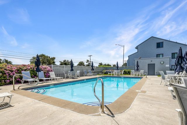 951 Ocean Blvd Unit 1, Hampton, NH 03842