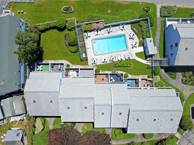 951 Ocean Blvd Unit 1, Hampton, NH 03842