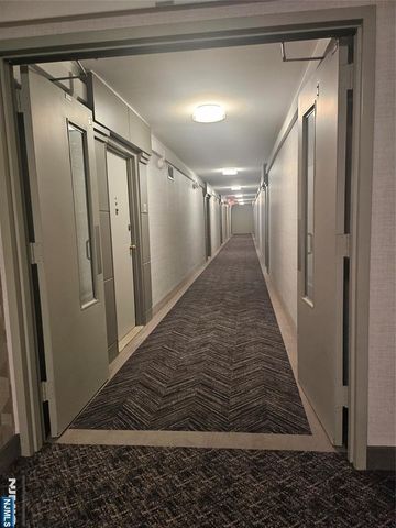 2185 Lemoine Avenue 3C, Fort Lee, NJ 07024