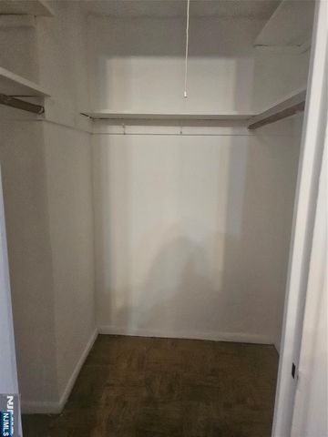 2185 Lemoine Avenue 3C, Fort Lee, NJ 07024