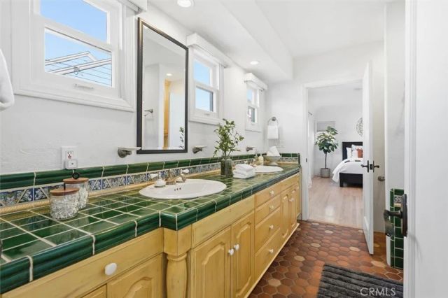 616 S Gertruda Avenue, Redondo Beach, CA 90277