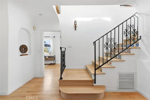 616 S Gertruda Avenue, Redondo Beach, CA 90277