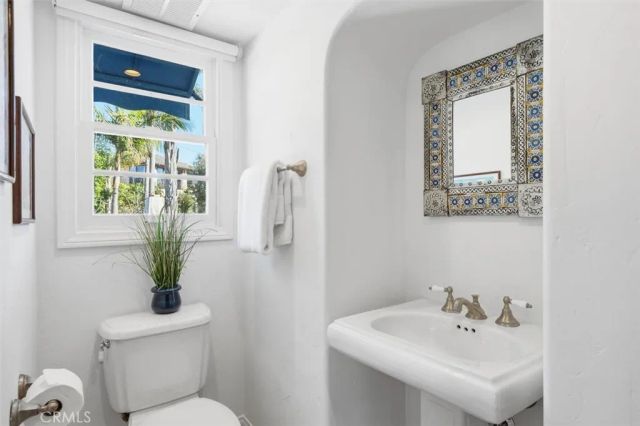 616 S Gertruda Avenue, Redondo Beach, CA 90277