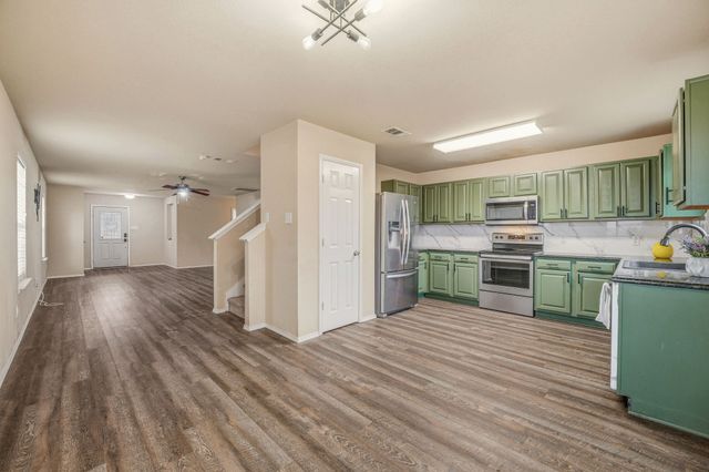 8808 Valley River Drive, Fort Worth, TX 76244