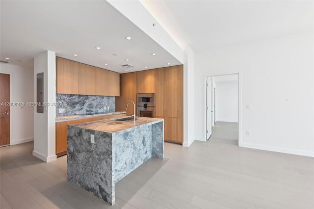 500 Alton Rd. 3004, Miami Beach, FL 33139
