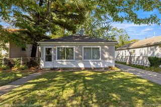 32360 Carlisle Parkway, Wayne, MI 48184