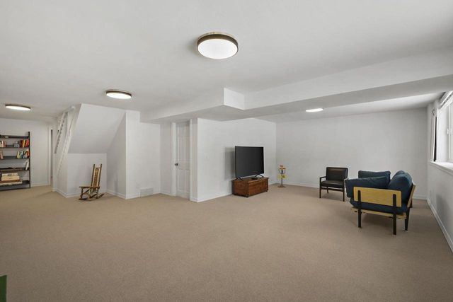 12 Red Cedar Trail, Madison, WI 53717