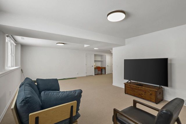 12 Red Cedar Trail, Madison, WI 53717