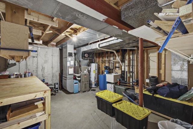 12 Red Cedar Trail, Madison, WI 53717