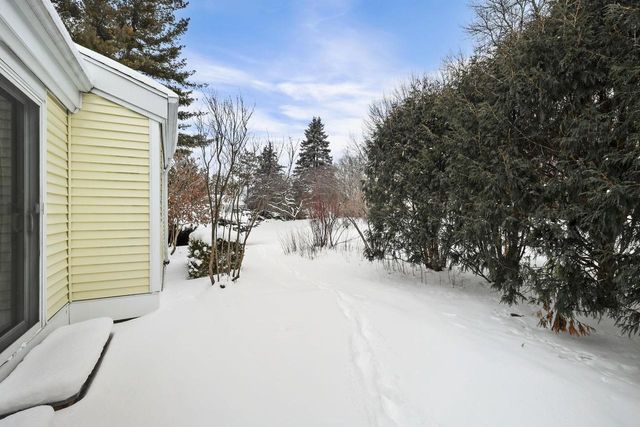 12 Red Cedar Trail, Madison, WI 53717