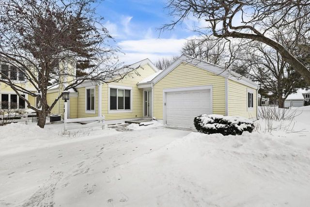 12 Red Cedar Trail, Madison, WI 53717