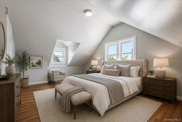 15 Astor Place, Valley Stream, NY 11581
