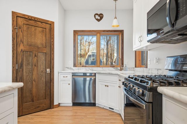 18465 N Lake Lane, Pine City, MN 55063