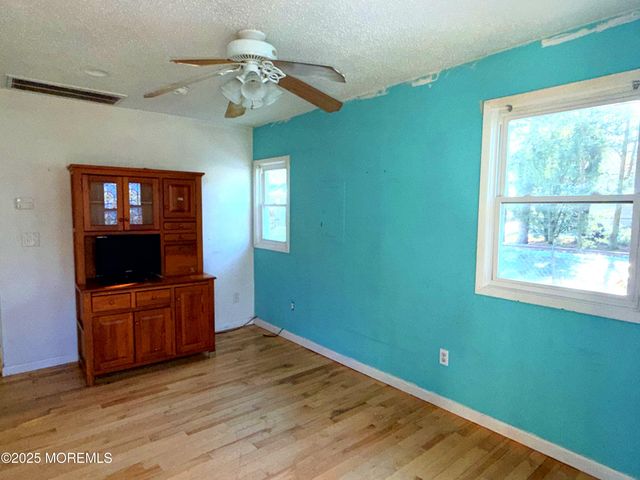 517 Jackson Avenue, Brick, NJ 08723