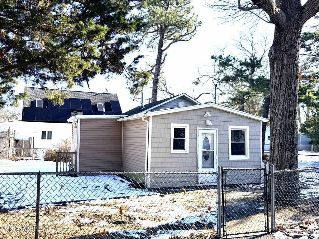 517 Jackson Avenue, Brick, NJ 08723