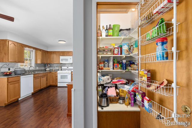 2203 Lacrosse Street, Wyoming, MI 49519