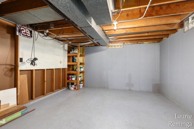 2203 Lacrosse Street, Wyoming, MI 49519