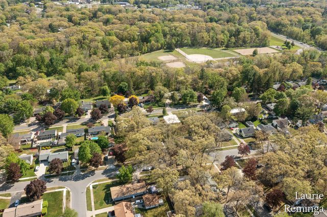 2203 Lacrosse Street, Wyoming, MI 49519