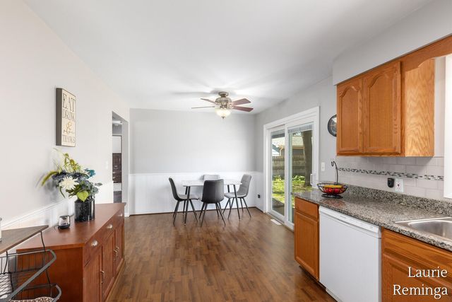 2203 Lacrosse Street, Wyoming, MI 49519