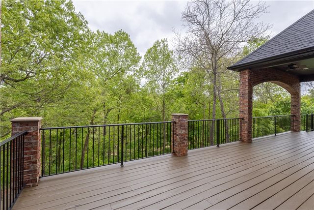 1602 NE Chapel Hill Drive, Bentonville, AR 72712