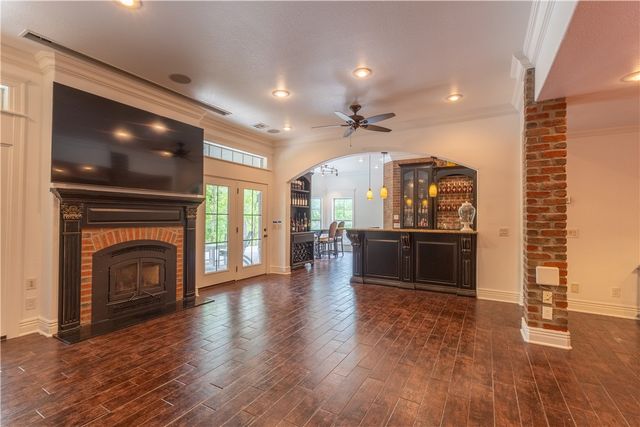 1602 NE Chapel Hill Drive, Bentonville, AR 72712