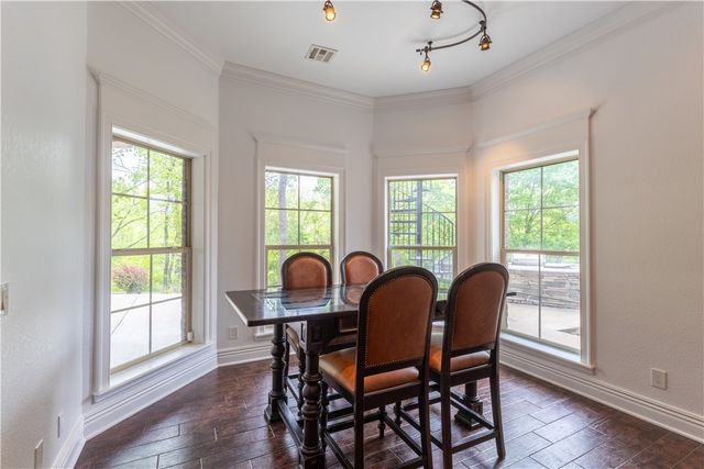 1602 NE Chapel Hill Drive, Bentonville, AR 72712
