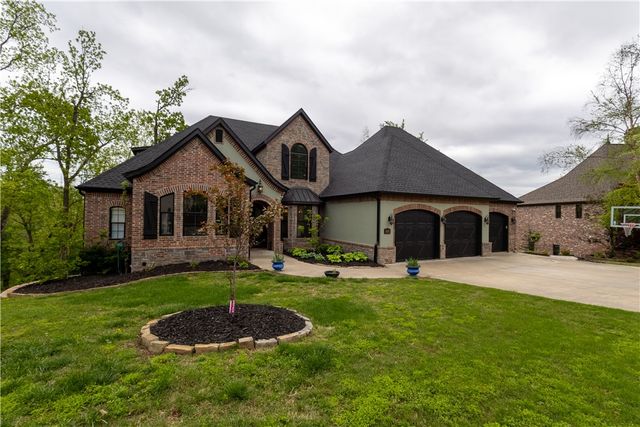 1602 NE Chapel Hill Drive, Bentonville, AR 72712