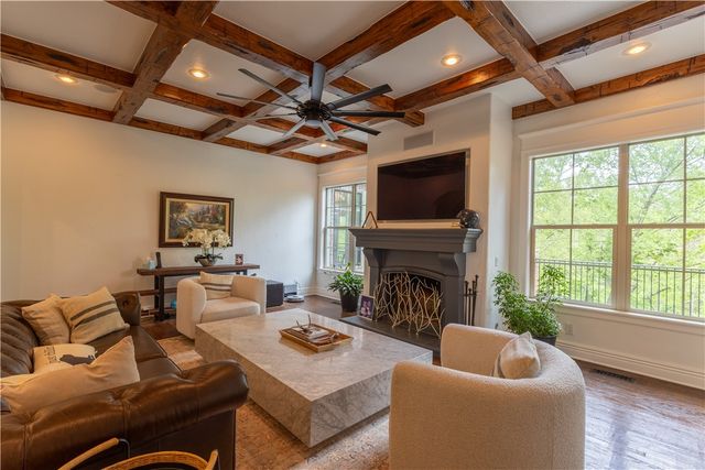 1602 NE Chapel Hill Drive, Bentonville, AR 72712