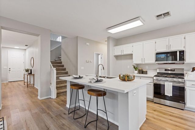 6608 Trailride Way, Citrus Heights, CA 95621